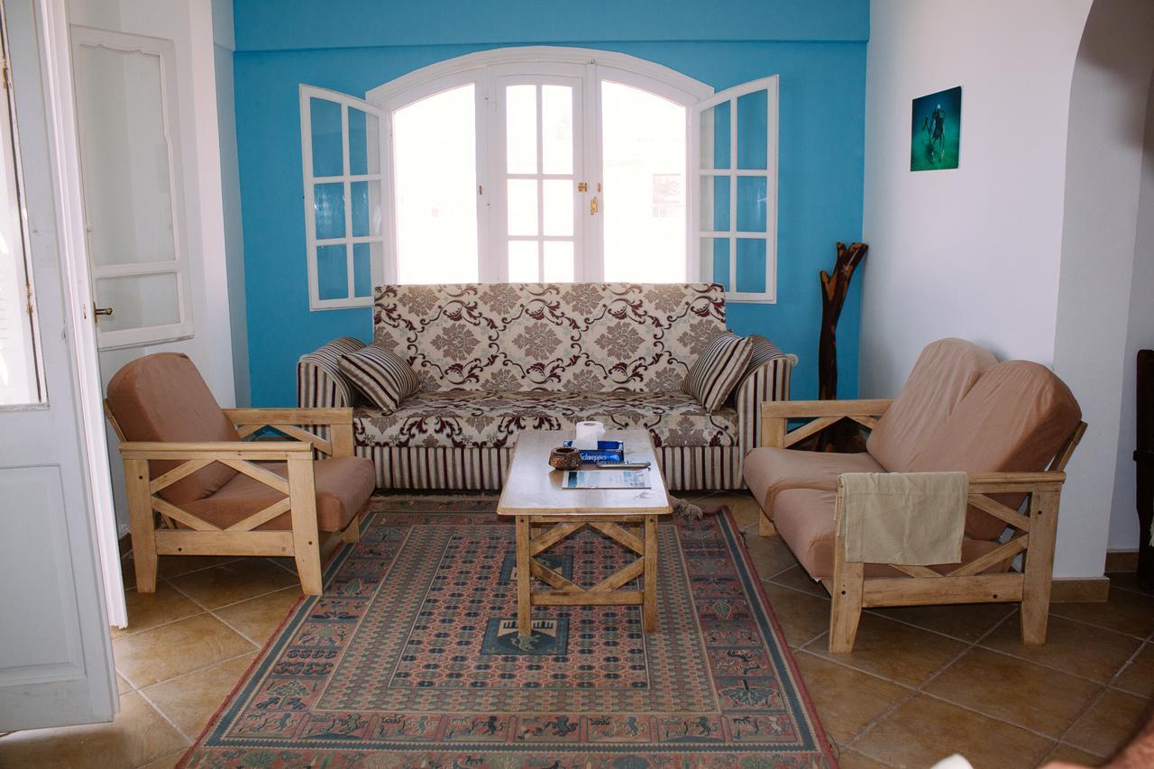 אל עלמיין Beachfront Chalet In Green Beach, North Coast מראה חיצוני תמונה